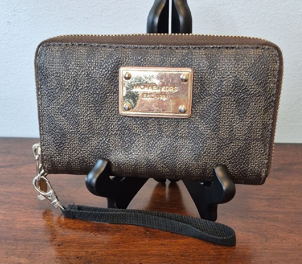Michael Kors Wallet Wristlet Brown 6.5 X 4 Zip-Around